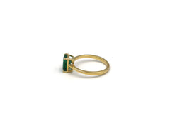 18K Gold Ring With Emerald Gemstone in Emerald Shape