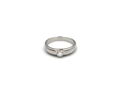 18K White Gold Ring With Single Diamond ST03766