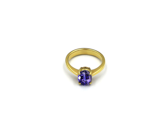 18K Gold Ring With Oval Tanzanite Gemstone LMR02429