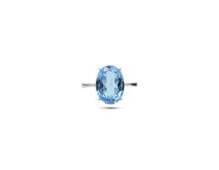 18K White Gold Ring With Blue Topaz Gemstone in oval Shape LMR05528