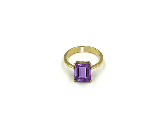 18K Gold Ring With Amethyst Gemstone in Emerald Shape LMR06065