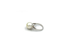 18K White Gold Ring With Diamonds and pearl LMR06842