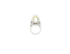 18K White Gold Ring With Diamonds and pearl LMR06842