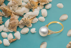 18K Gold With South Sea pearl And Diamonds LMR05832