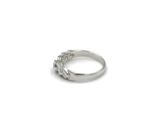 18KWhite Gold Ring With Diamond ST01860