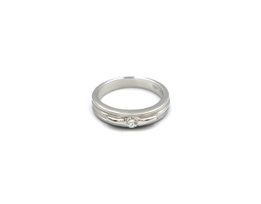 18K White Gold Ring With Diamond ST03208