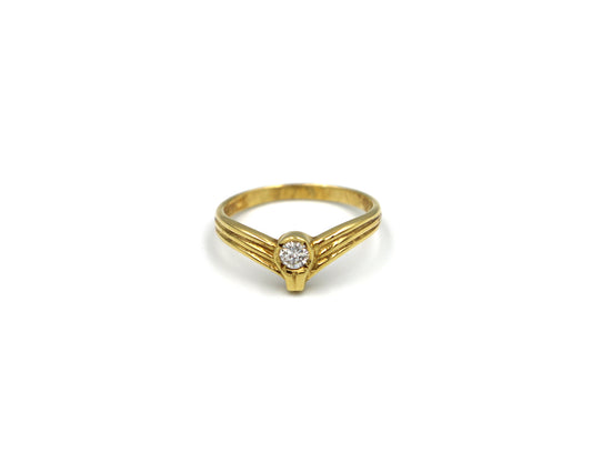 18K Gold Ring With Diamond UR04972